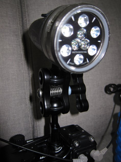 Sola 1200 on Nauticam M10 ball adapter